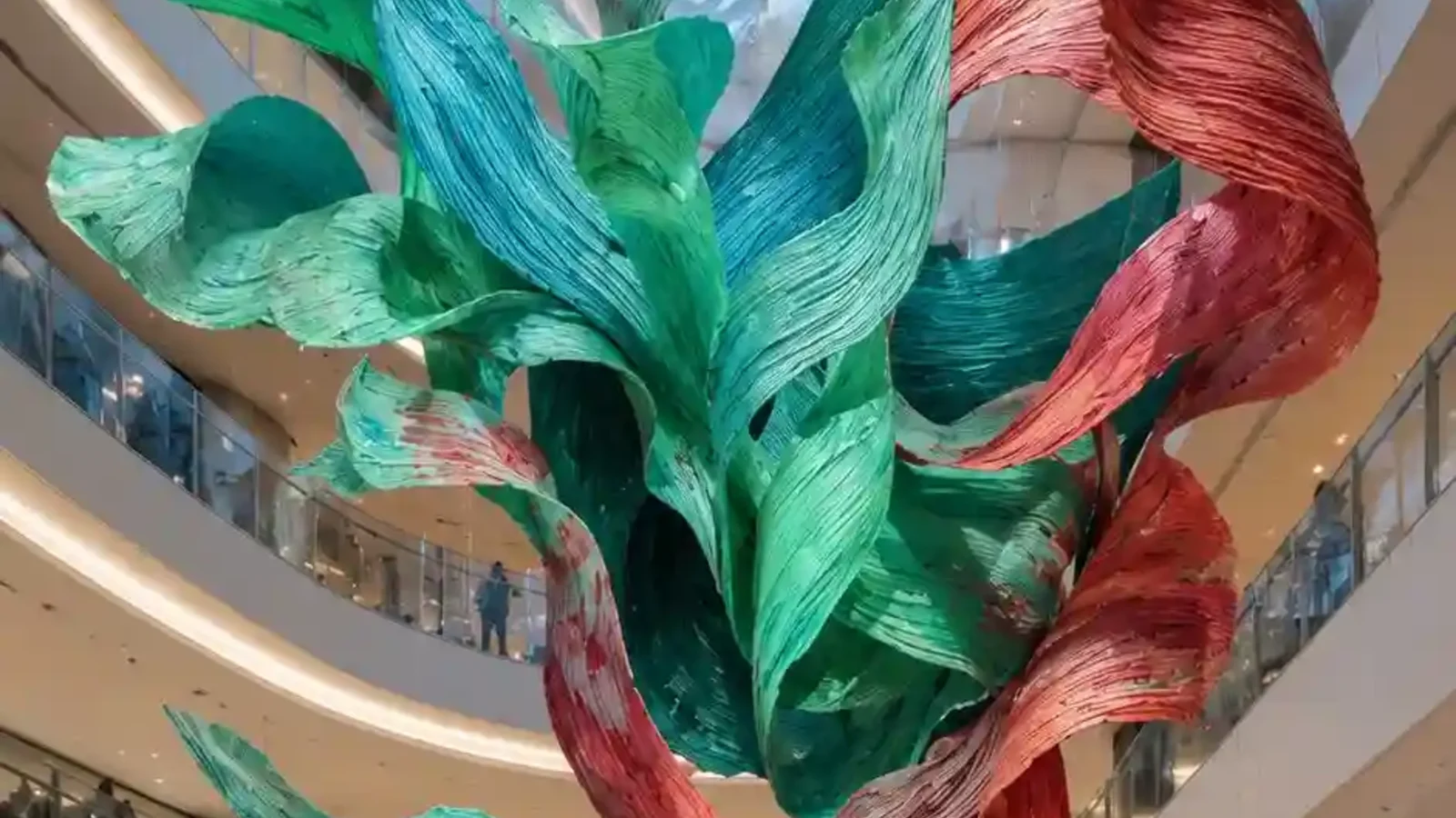 Silk installation in a retail environment