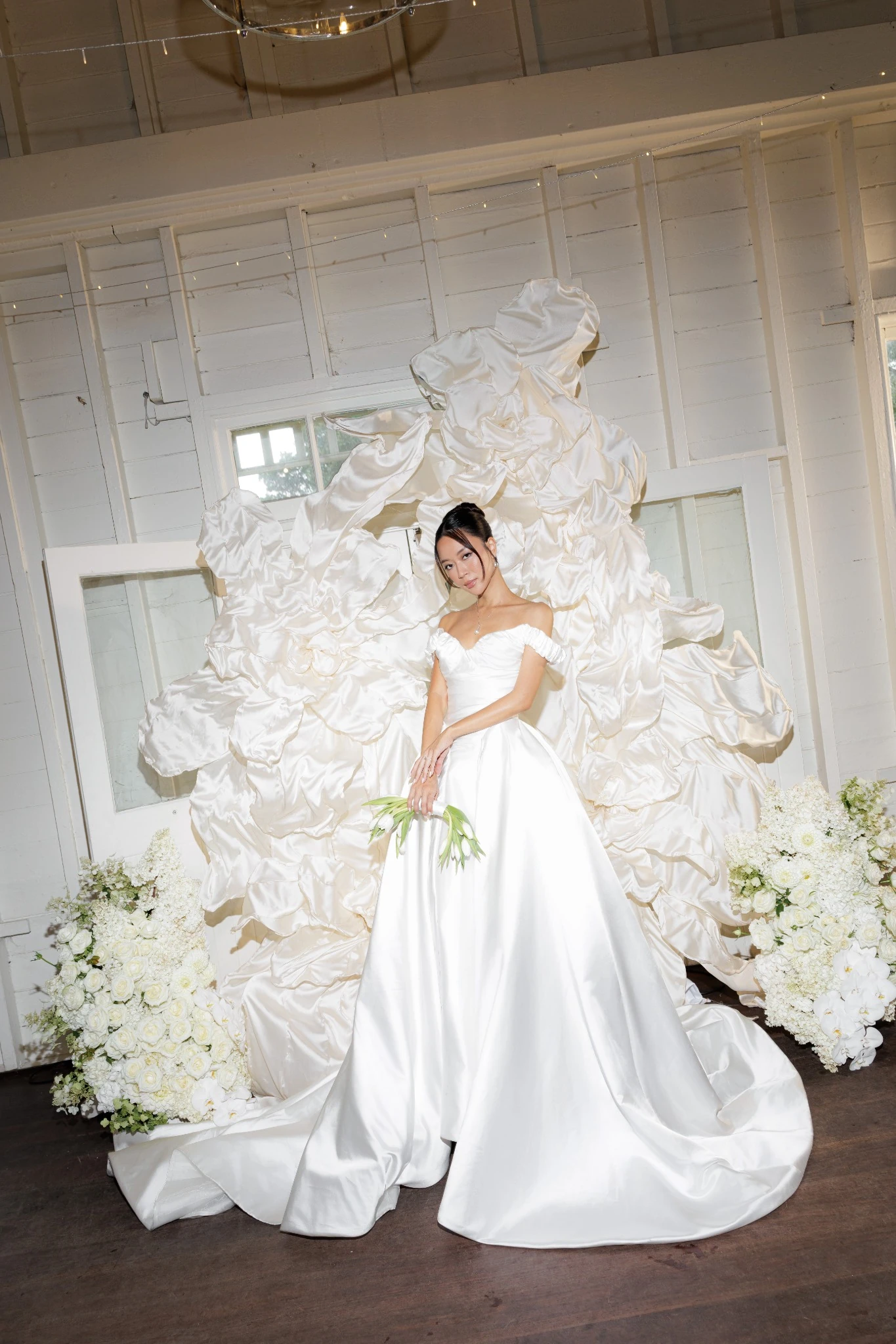 Giant Silk Art wedding floral installation — project image 3